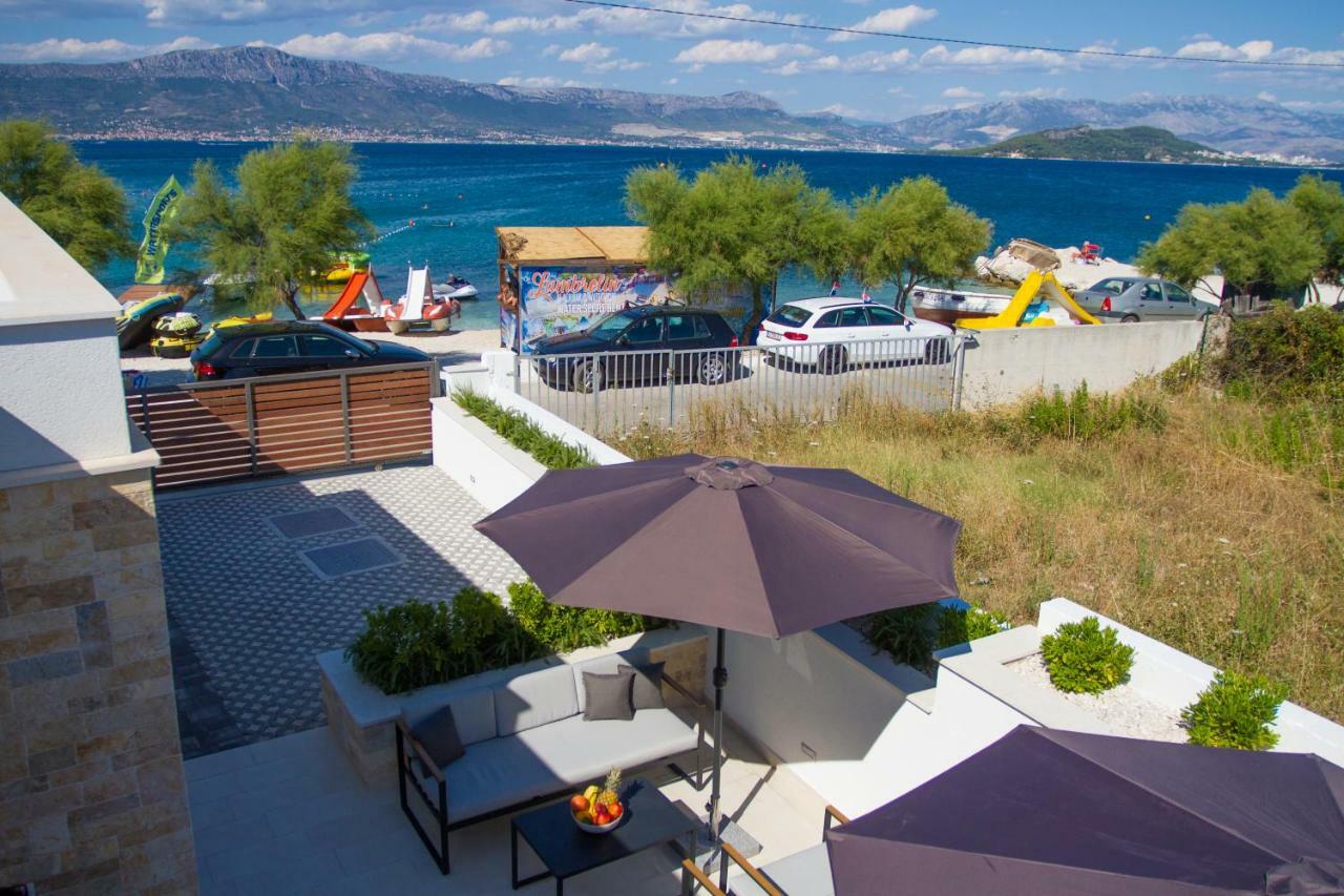 Luxury Poolside Villa Slatine Exterior foto